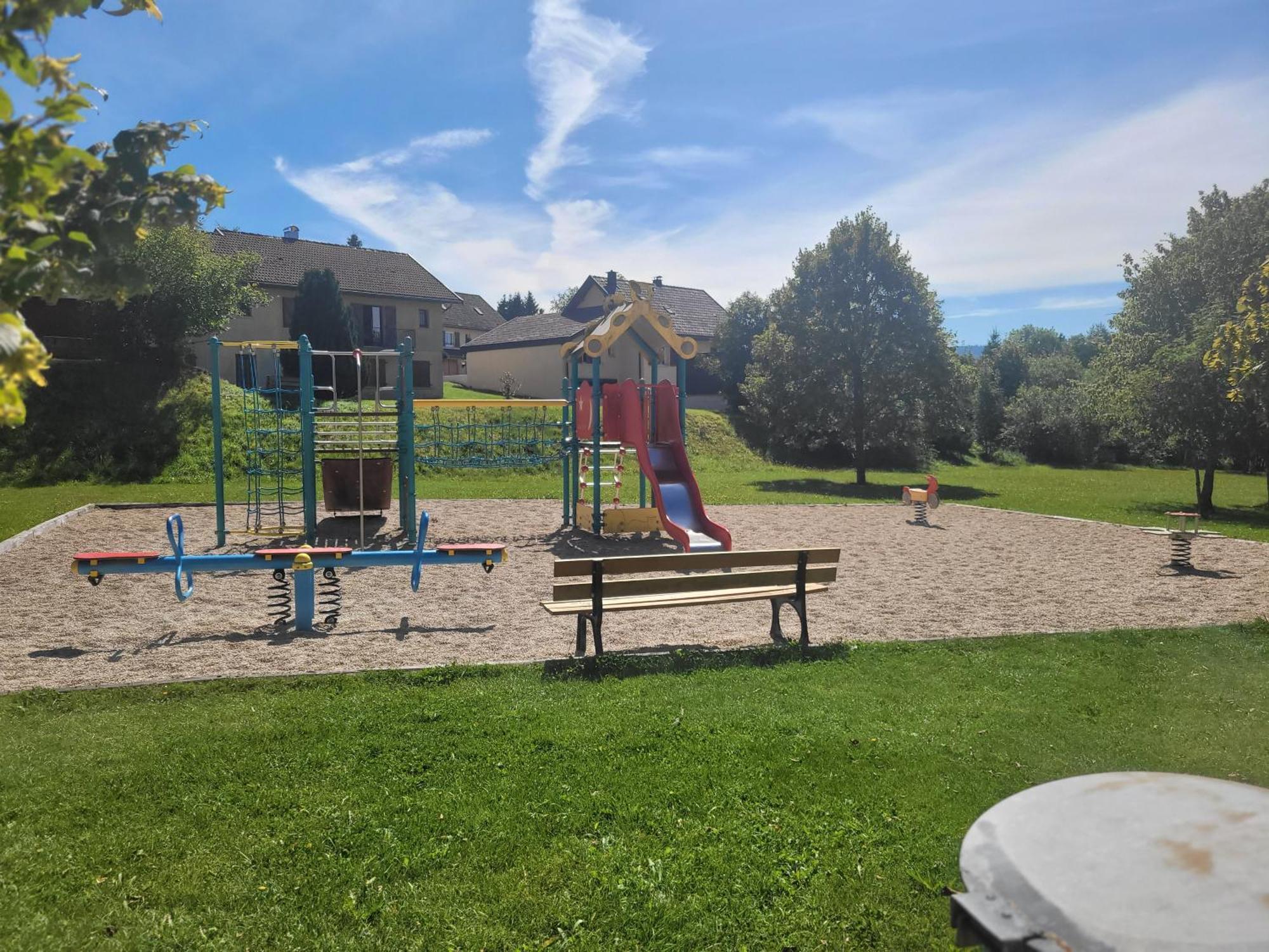 Appartement Le Flocon, Joli Petit Cocon 4 Pers En Rez De Jardin Draps Inclus Les Rousses Bagian luar foto